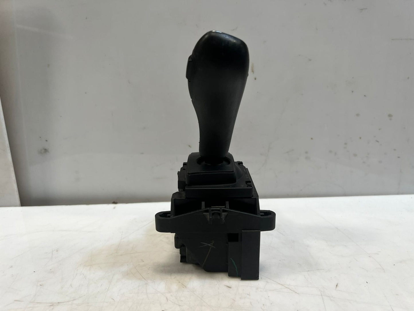 BMW 5 Series F10 F11 7 Series F01 F02 AUTOMATIC Gear Selector Switch 9296905 OEM