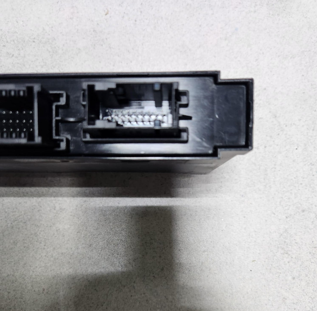 2010-2017 BMW X3 Body Control Module 9267533