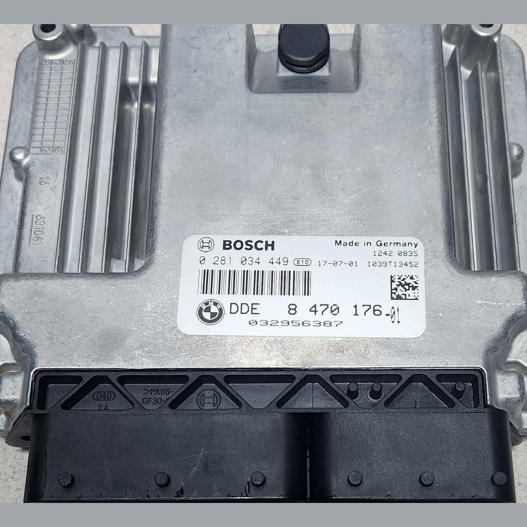 BMW Engine Control Unit 8470176 3Series F30 F31 F35 and 1 Series F20 F21 B47 D20