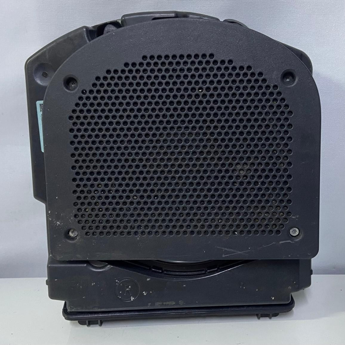 OEM BMW 7 F01 F02 F03 F04 Front Subwoofer Speaker RIGHT Side 9227482