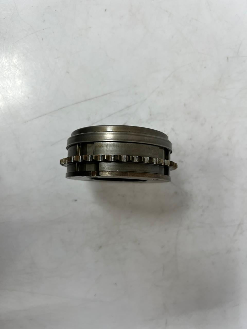 2016-2018 BMW F20 F21 F30 LCI G30 330i Camshaft Adjuster UNIT INLET 8617692 OEM