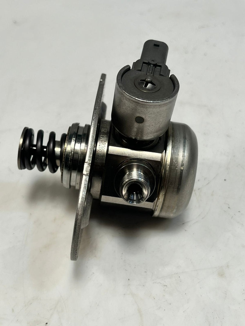 BMW MINI F55 F56 F57 1.2 Petrol B38A12A B38 High Pressure Fuel Pump 7636881