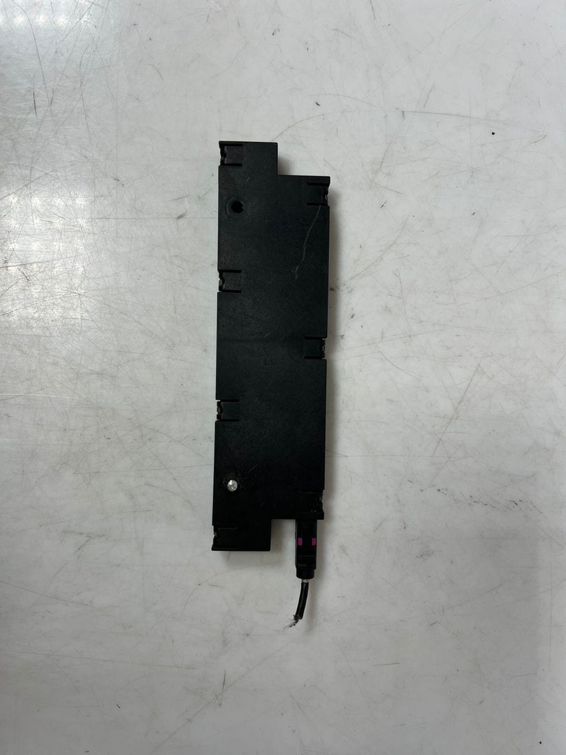 2011-2015 BMW 550i 5 Series F07 GT Antenna Amplifier 9247142 OEM