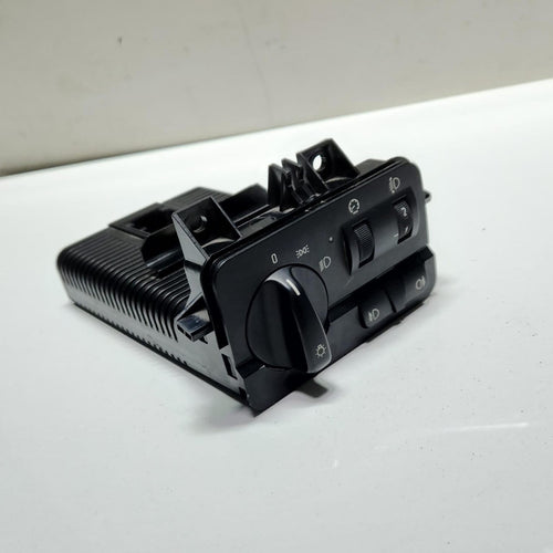 1997-2001 BMW 323i Headlight Control Module 6936832 E46 E39 and E53
