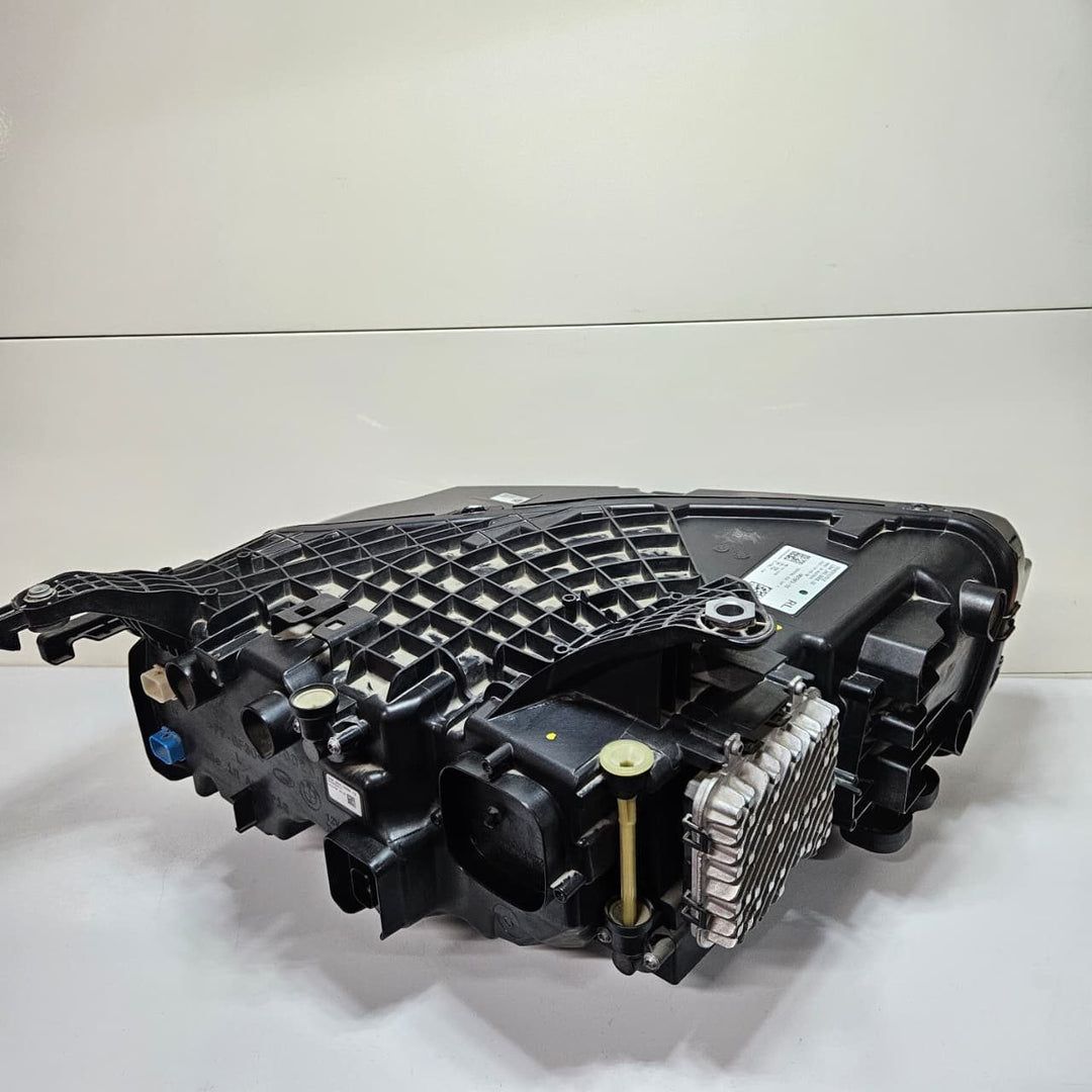 OEM BMW G70 i7 Headlight Left Side RL LHT ECE 4A276F3