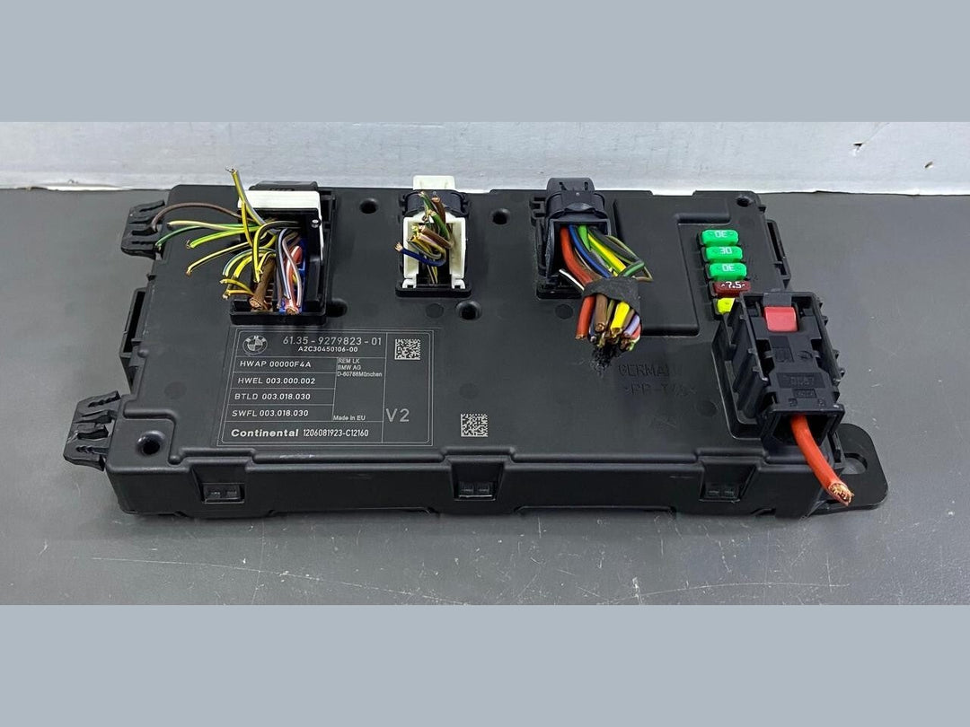 OEM BMW F20 F21 F30 F31 REM Rear Electronic Module Fuse Box Control Unit 9279823