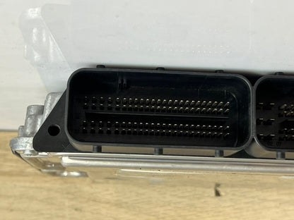 BMW Engine Control Unit 8587952