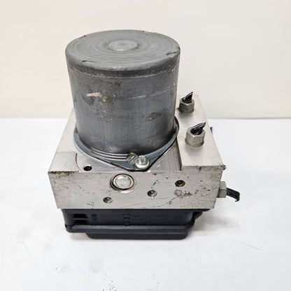 2010-2015 BMW X1 E84 ABS Pump 6795188 USED