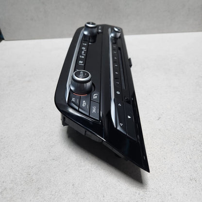2019-2020 BMW 530e Climate Control And Audio Control Panel 7947859