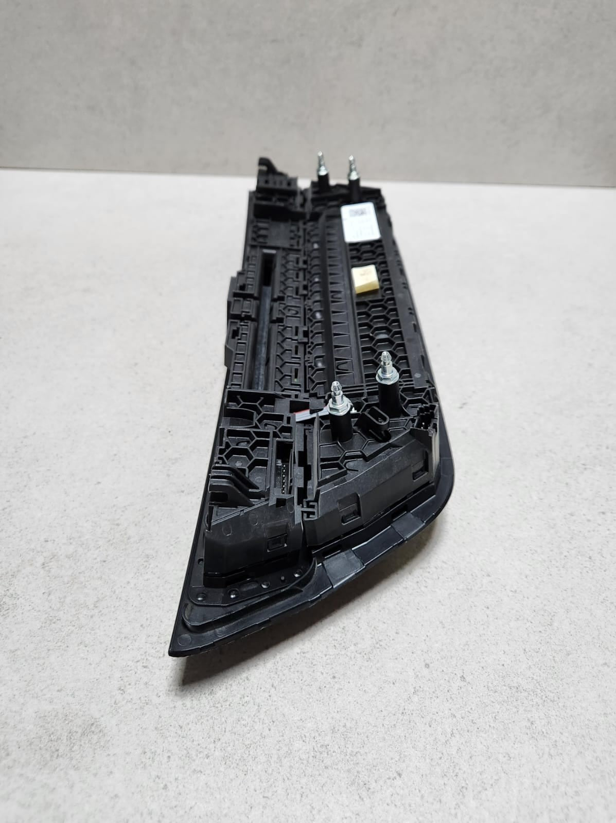 BMW Climate Control Panel 6834435 5 Series G30 G31