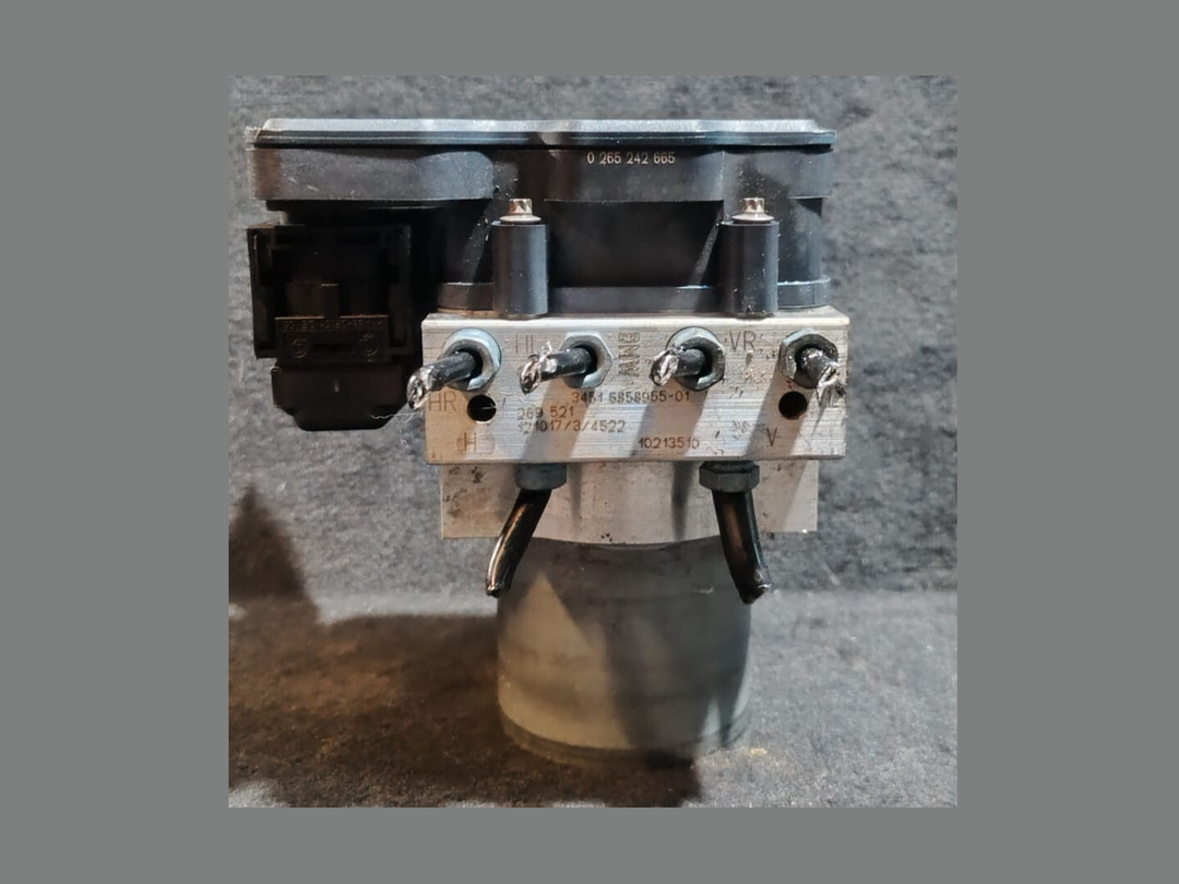 BMW F07 DSC ANTI BREAKING SYSTEM PUMP BREAK HYDRO CONTROL UNIT MODULE 6853400