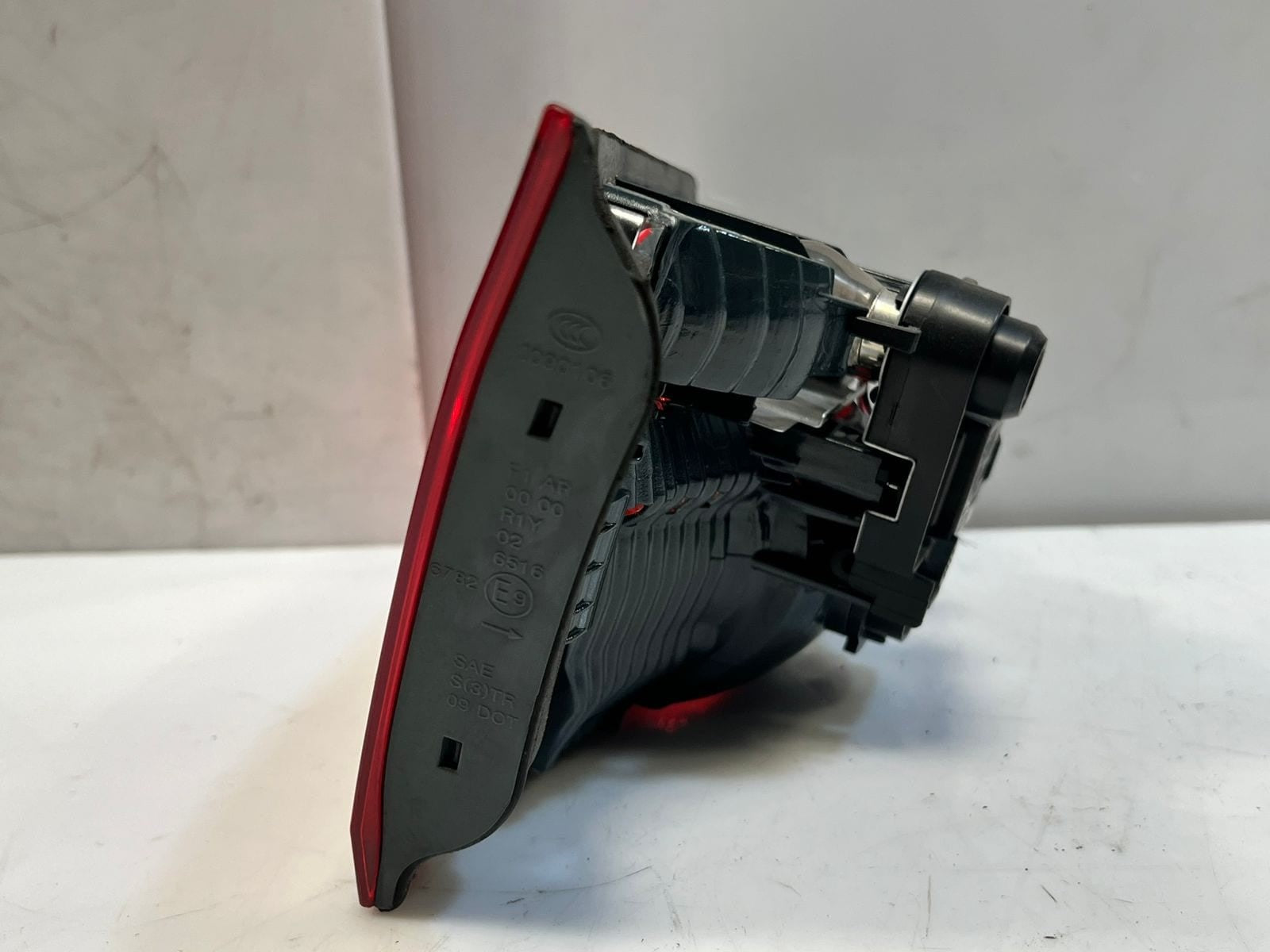 2012-2015 BMW 3' F30 F31 328i 335i F80 M3 LCI RIGHT REAR Tail Light 7371112 OEM