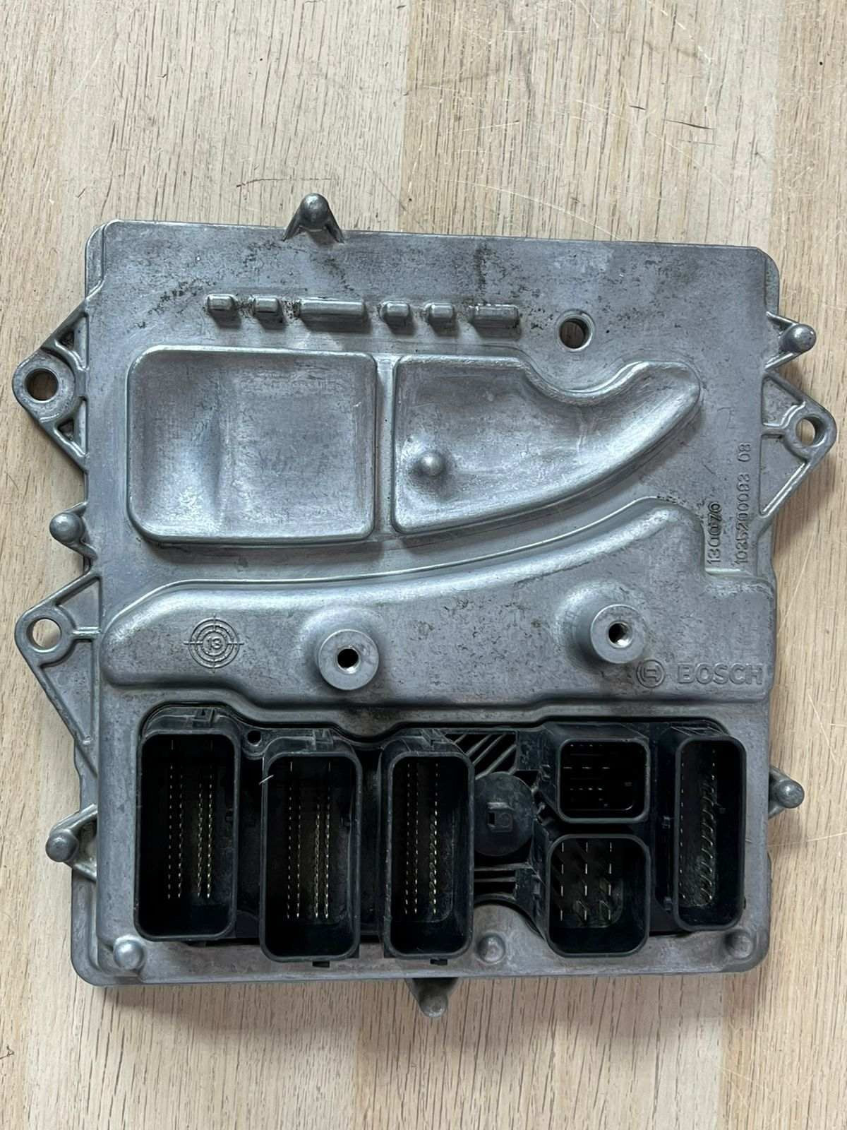 BMW 7 Series F02 3.0 V6 740Li N55B30A N55 N55B30 BODY Control Unit 8641402