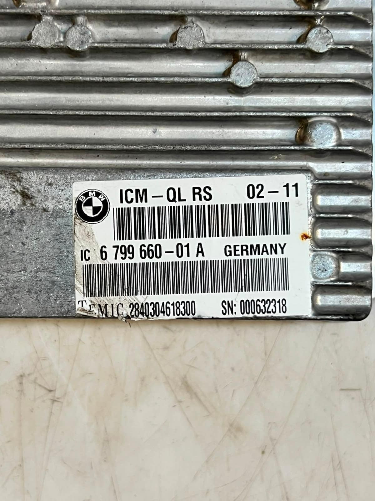 BMW 5 Series F10 F11 N53B Suspension Control Unit Module 6799660 OEM