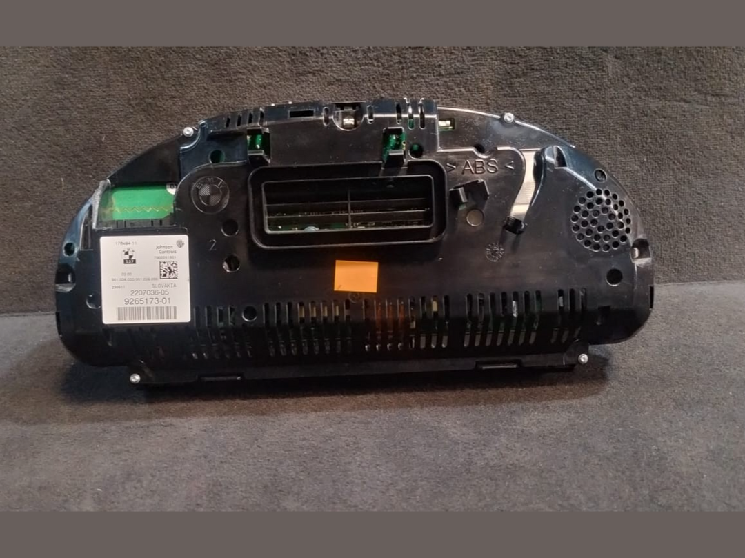 BMW F10 F11 F18 F07 GT F25 INSTRUMENT CLUSTER SPEEDOMETER P/N 9265173