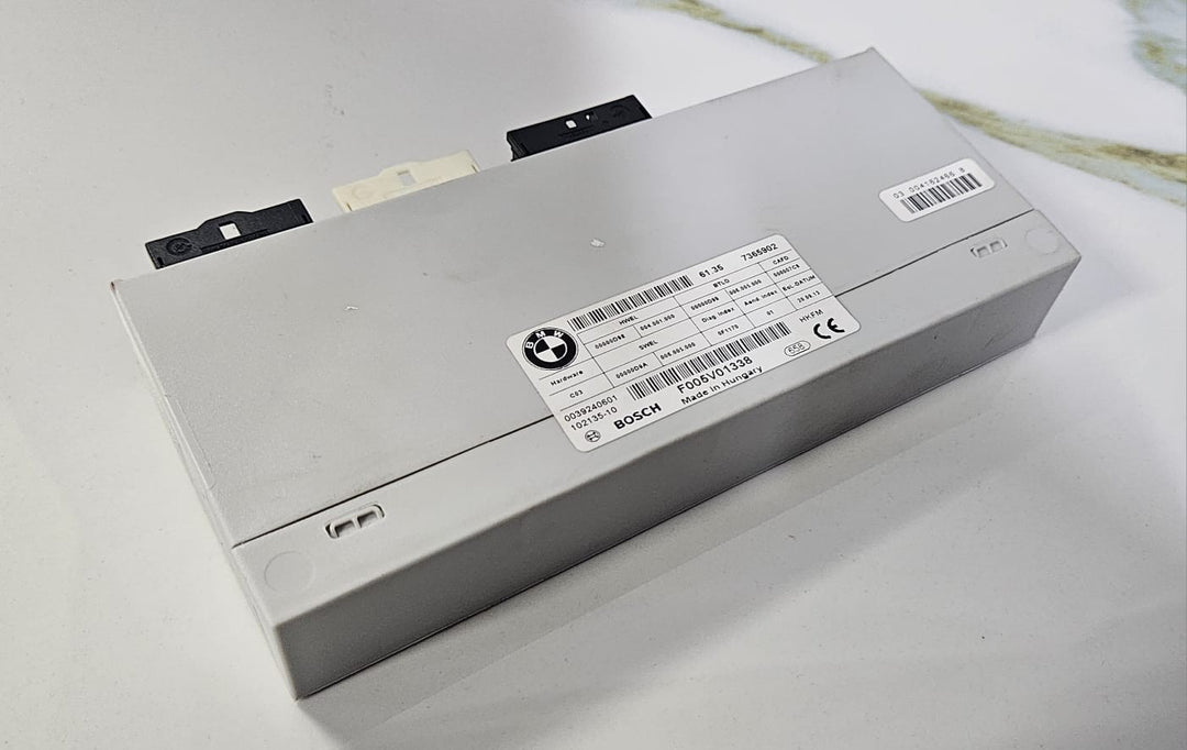 OEM BMW F01 F02 F10 F07 REAR TAILGATE LIFT TRUNK LID CONTROL MODULE 7365902
