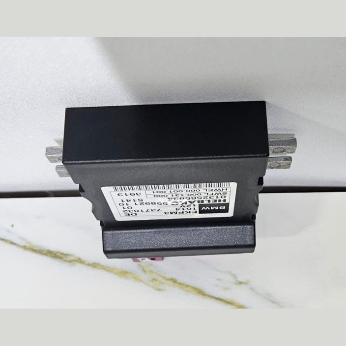 OEM 09-15 BMW F01 F02 740i N55 Helbako EKPM3 Fuel Pump Control Module 7371832