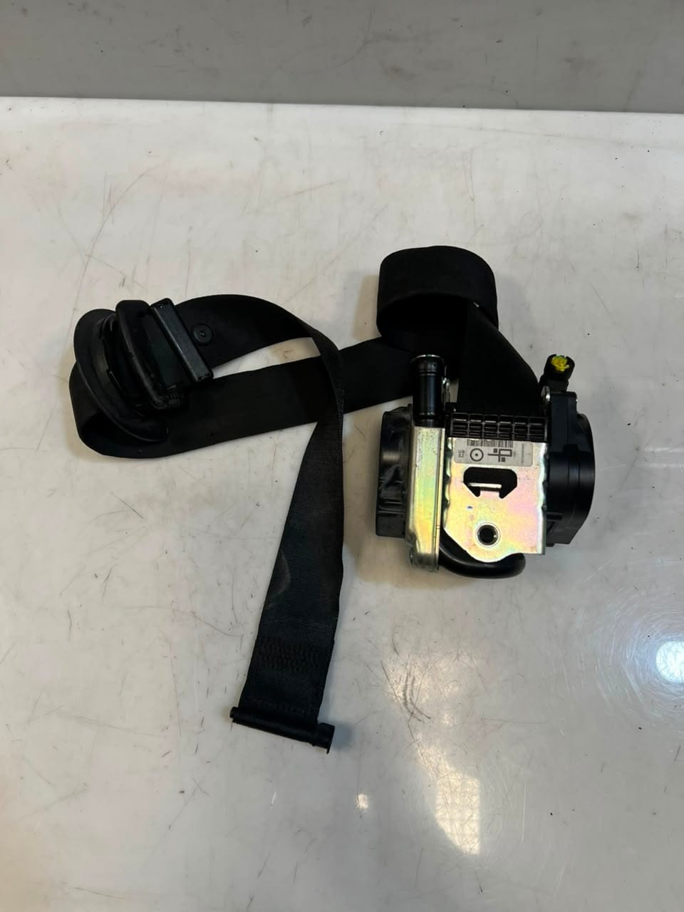 2014-2018 BMW X5 F15 Front Right Passenger Seat Belt Retractor 624641200F OEM