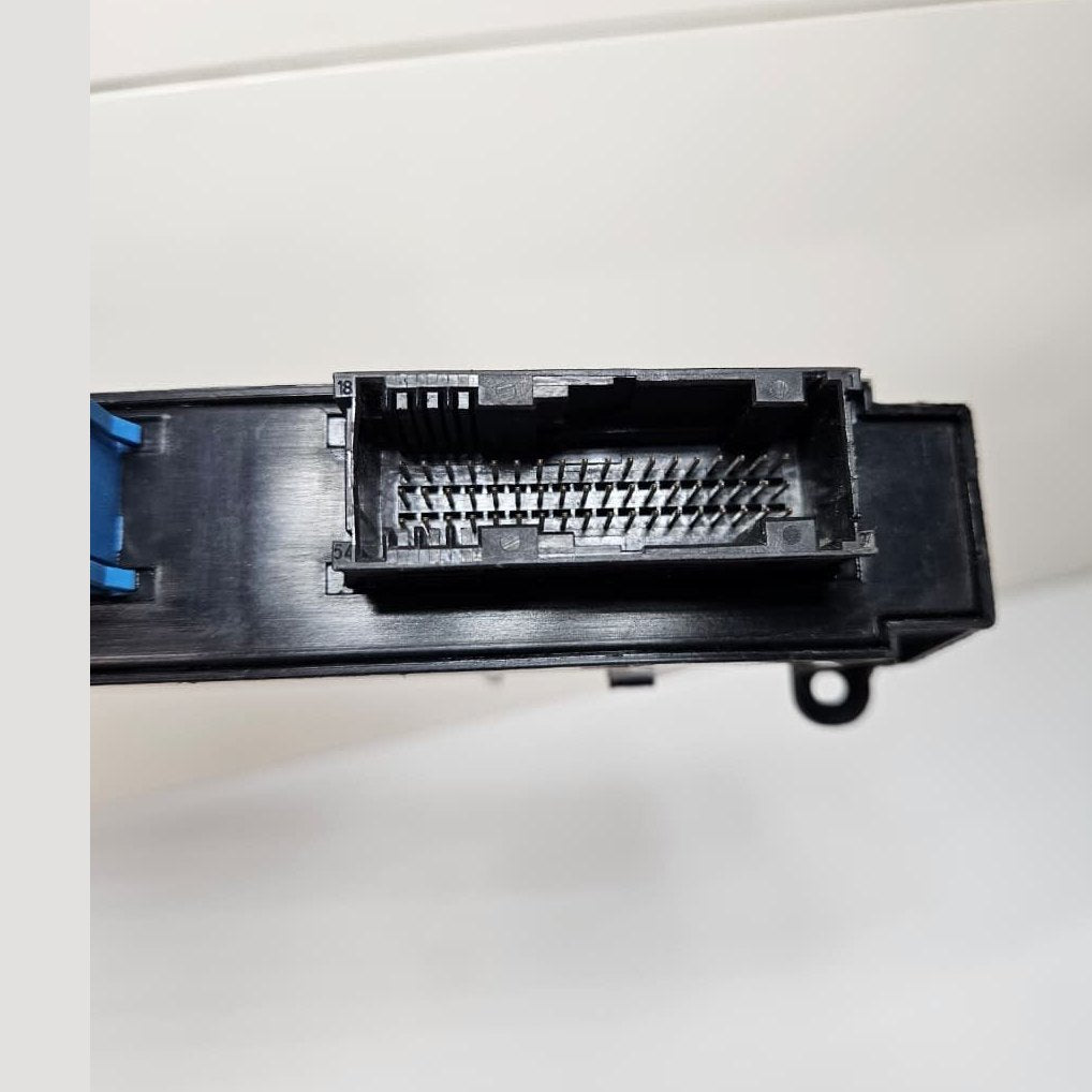 BMW E87 1-Series Body Control Module 9119493 OEM