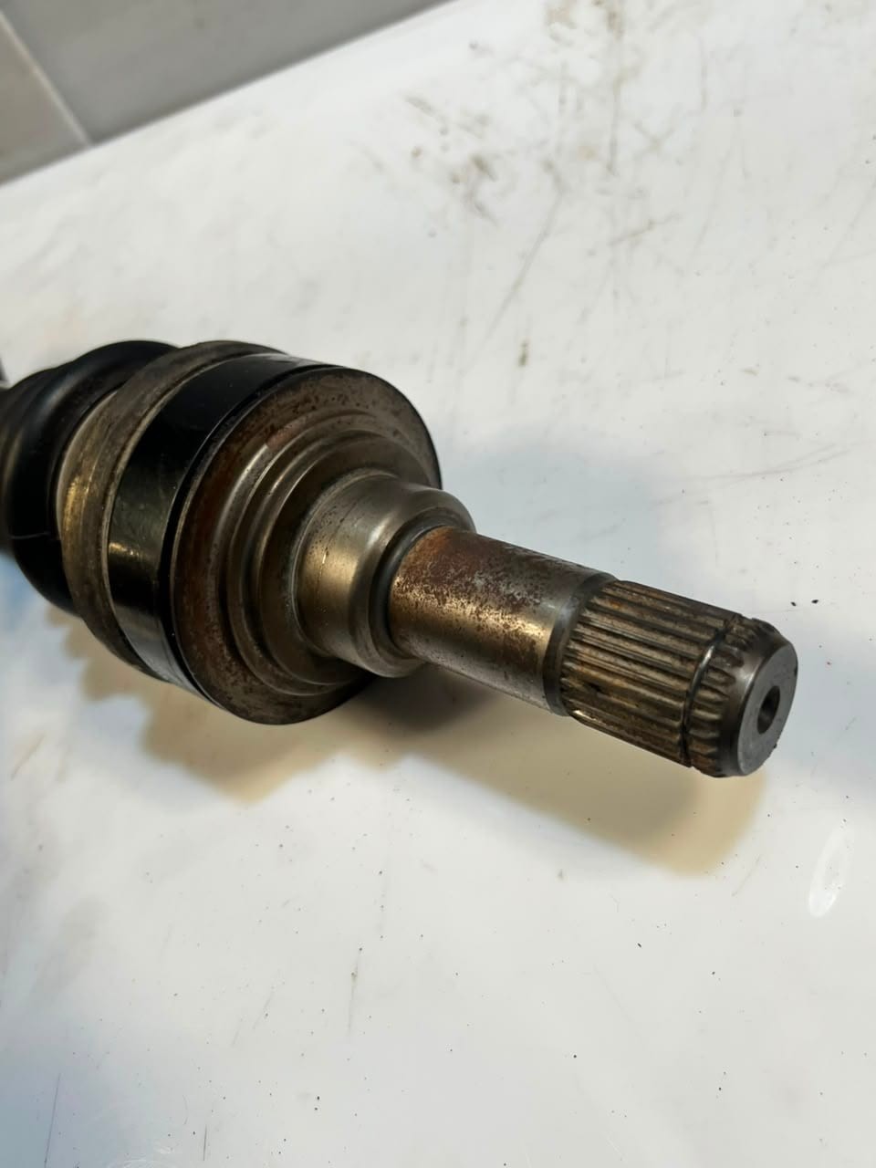 2010-2017 BMW 5 Series F10 F11 520d Rear Drive shaft RIGHT 7581028 OEM