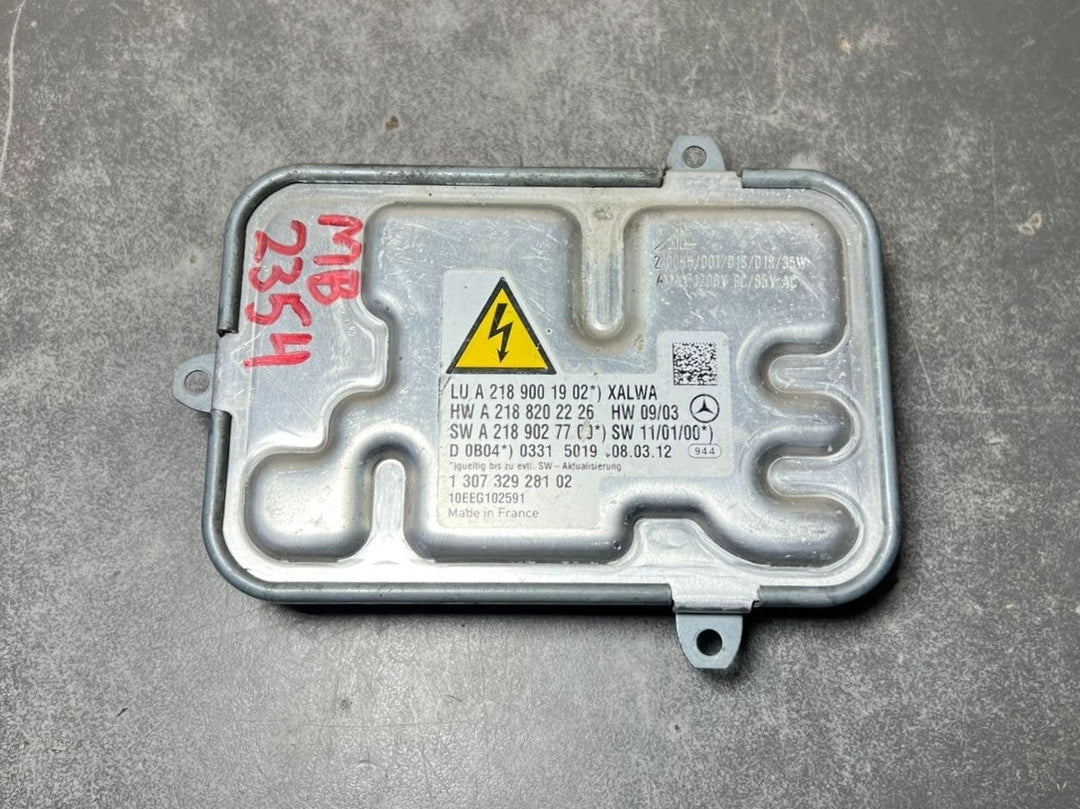 Mercedes W218 CLS Xenon Light Headlight Control Module Unit A218 9001902 OEM