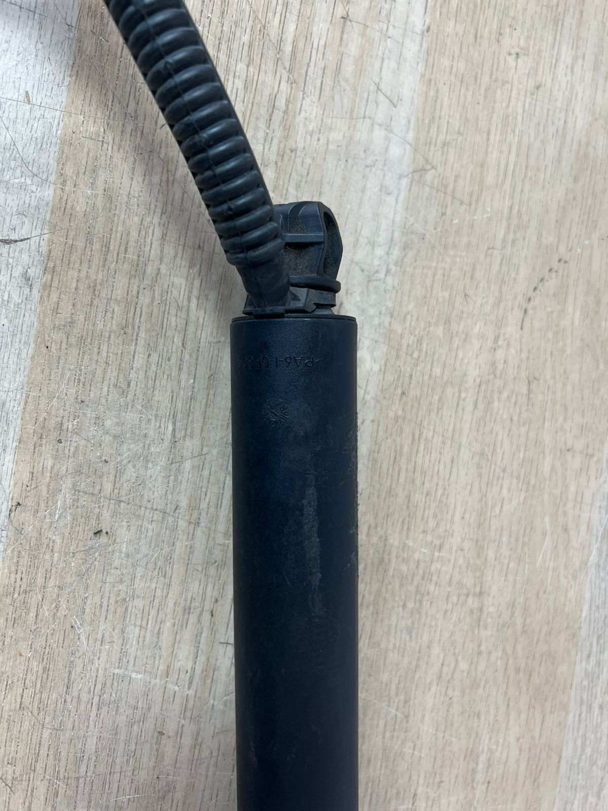 OEM tailgate gas strut for BMW 3 Series F31 Touring 7263156 Right side