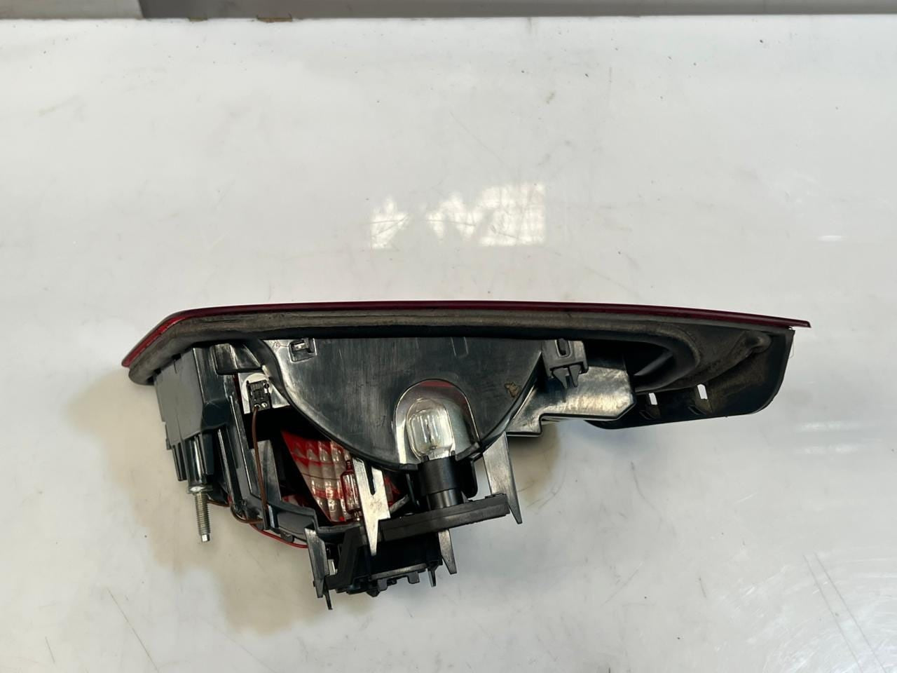 2012-2014 BMW 5 SERIES F10 Trunk Lamp LID LEFT REAR TAIL LIGHT 7203225 OEM