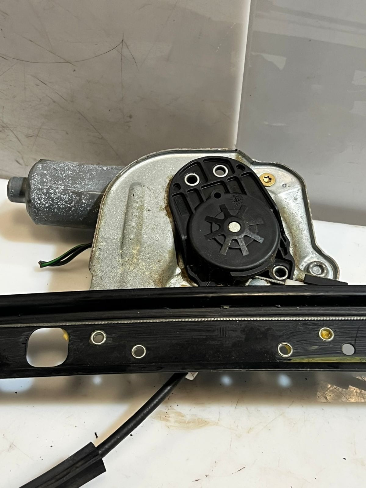 2000-2006 BMW X5 E53 Front Left Window Regulator With Motor 8254911 OEM
