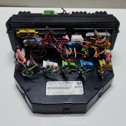 10-16 Mercedes-Benz W212 W204 Front SAM Module Relay Fuse Box A212 9006624 OEM