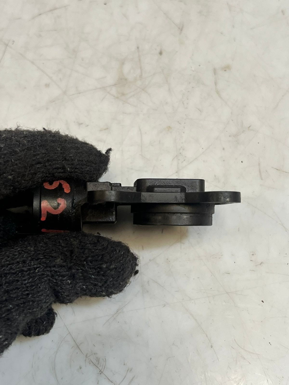 2008-2013 BMW 128i F10 N52 X3 X5 Valvetronic Eccentric Shaft Sensor 7524879 OEM