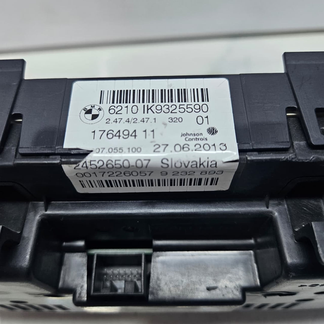 2012-2018 BMW F30 F31 F32 F34 F36 320i Instrument Cluster 9325590