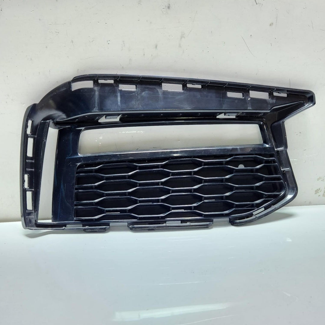 2017-2023 BMW 530i Front Bumper Lower Grill Cover  8064966 5 Series G30 G31 OEM