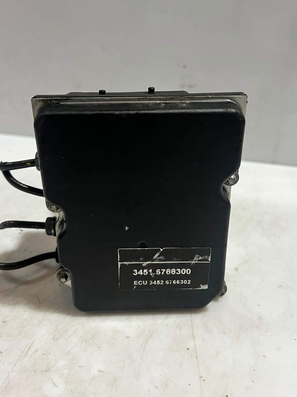 BMW 5 Series E60 E61 E63 E64 ABS Pump with Control Module 6766300 OEM