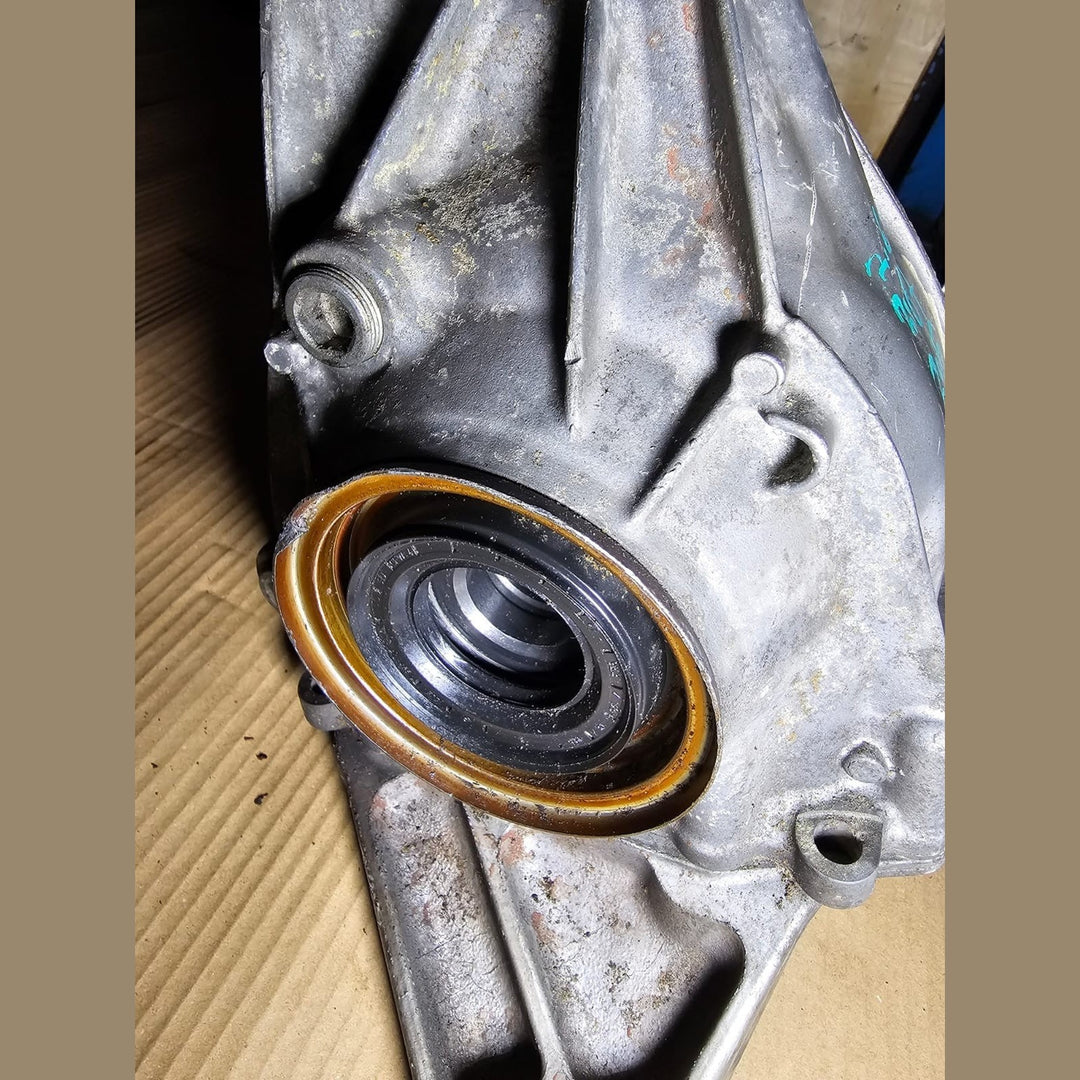 14-18 Mercedes-Benz Rear Differential Assembly A2053501600 C-Class E-Class 3.067