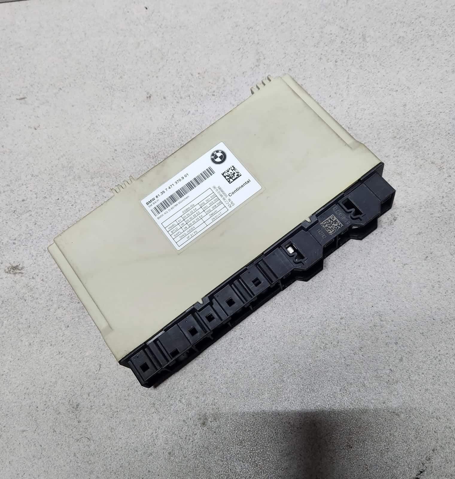 2017-2019 BMW 530i Front Memory Seat Control Module 7471370 G30 G31 G32 G11 G12