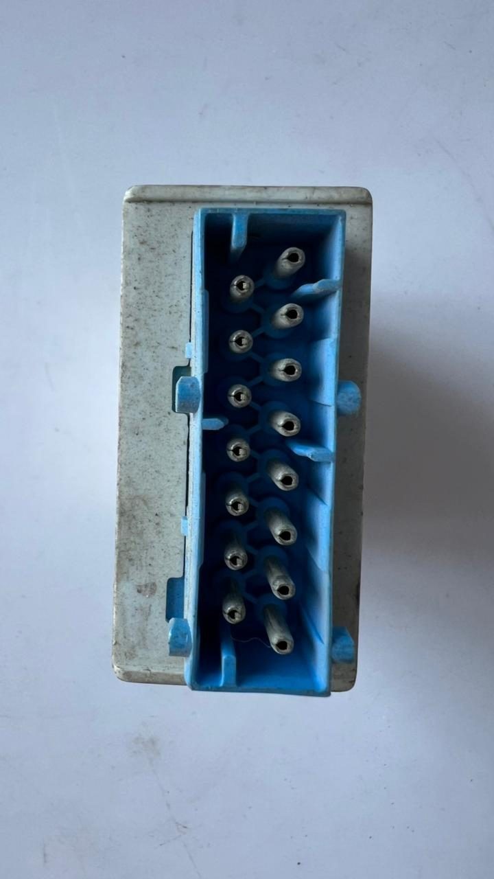1996 - 2002BMW Windshield Wiper Control Unit 8369474 E36 Z3