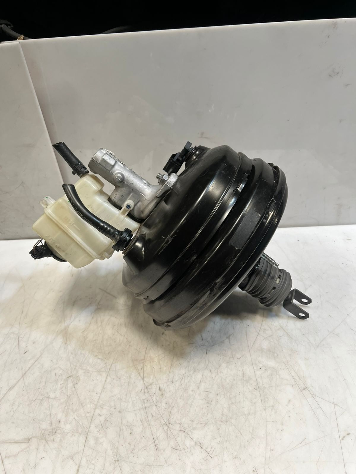 2016-2018 BMW X5 F15 HYBRID 40EX Brake Servo Booster 6856834 OEM