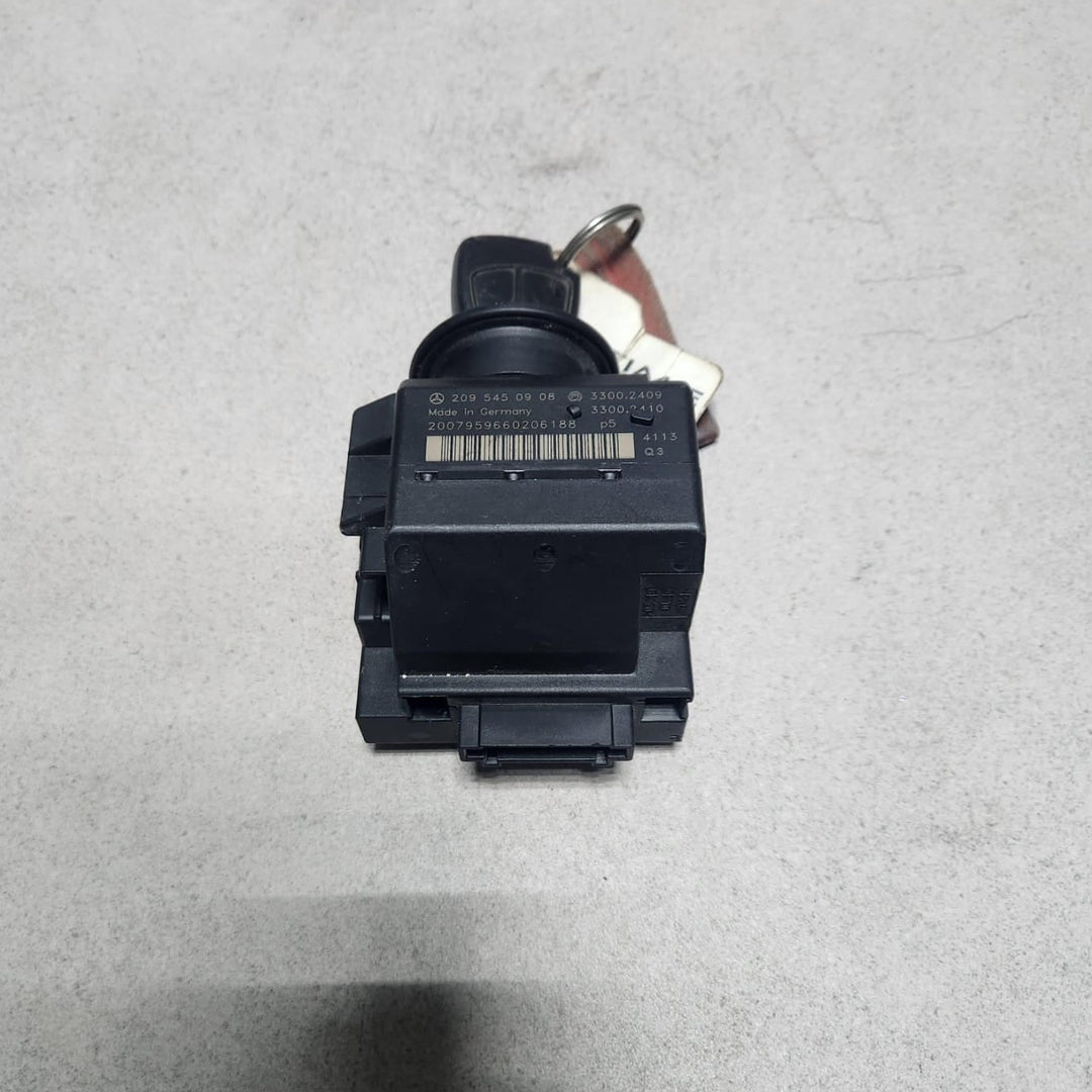 2003-2009 Mercedes-Benz C230 Ignition Switch Module 2095450908 W203 C230 and CLK