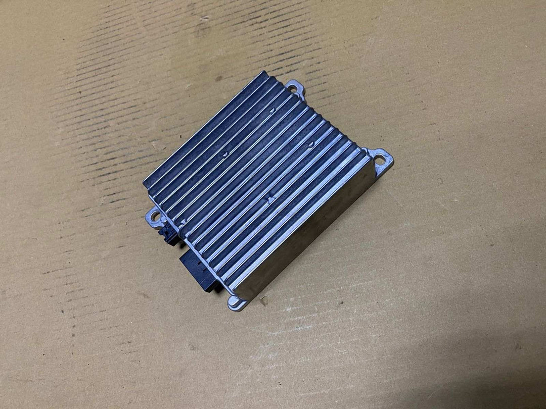 2013-2018 BMW 650i Battery Charging Module 9240236 5 Series F10 and 650I BCU 150