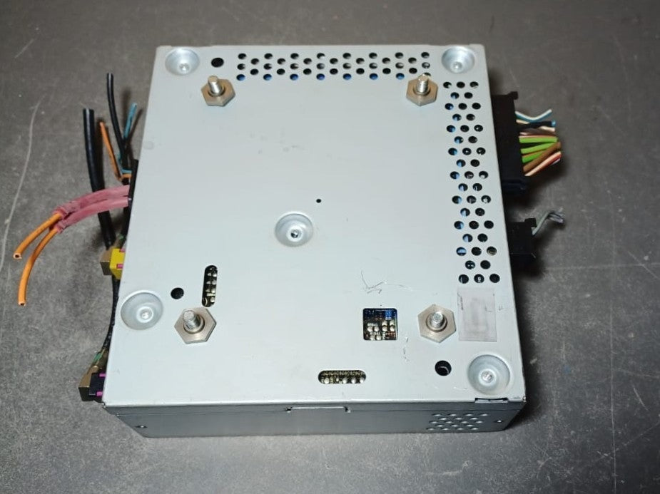 07-13 Mercedes W221 S-Class Radio Audio Amplifier Amp Module A221 8207689 OEM