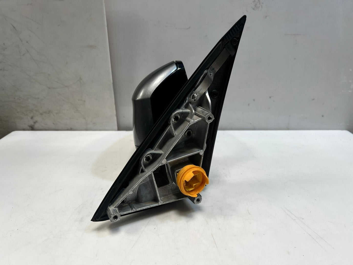 2013-2018 BMW X5 F15 RIGHT SIDE Mirror Frame Base A047066 LHD OEM
