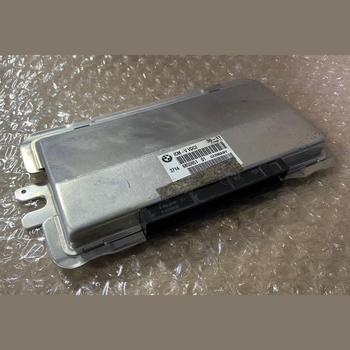 OEM BMW 5 SERIES F10 F11 2012 DRIVING ACTIVE SUSPENSION CONTROL MODULE 6855951