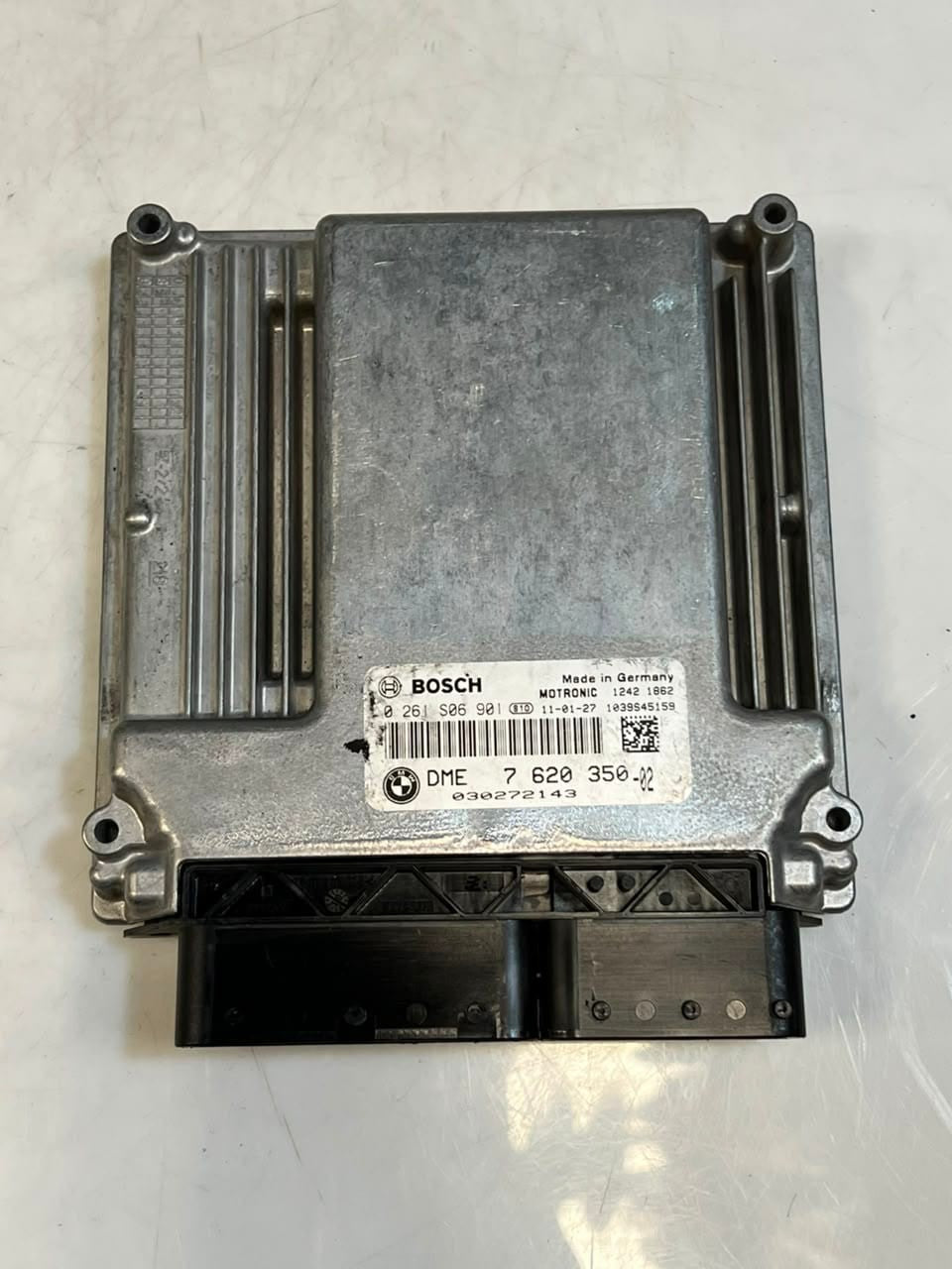 2010-2015 BMW X1 3SERIES E90 E87 E84 E81 Engine Control Unit ECU 7620350 OEM