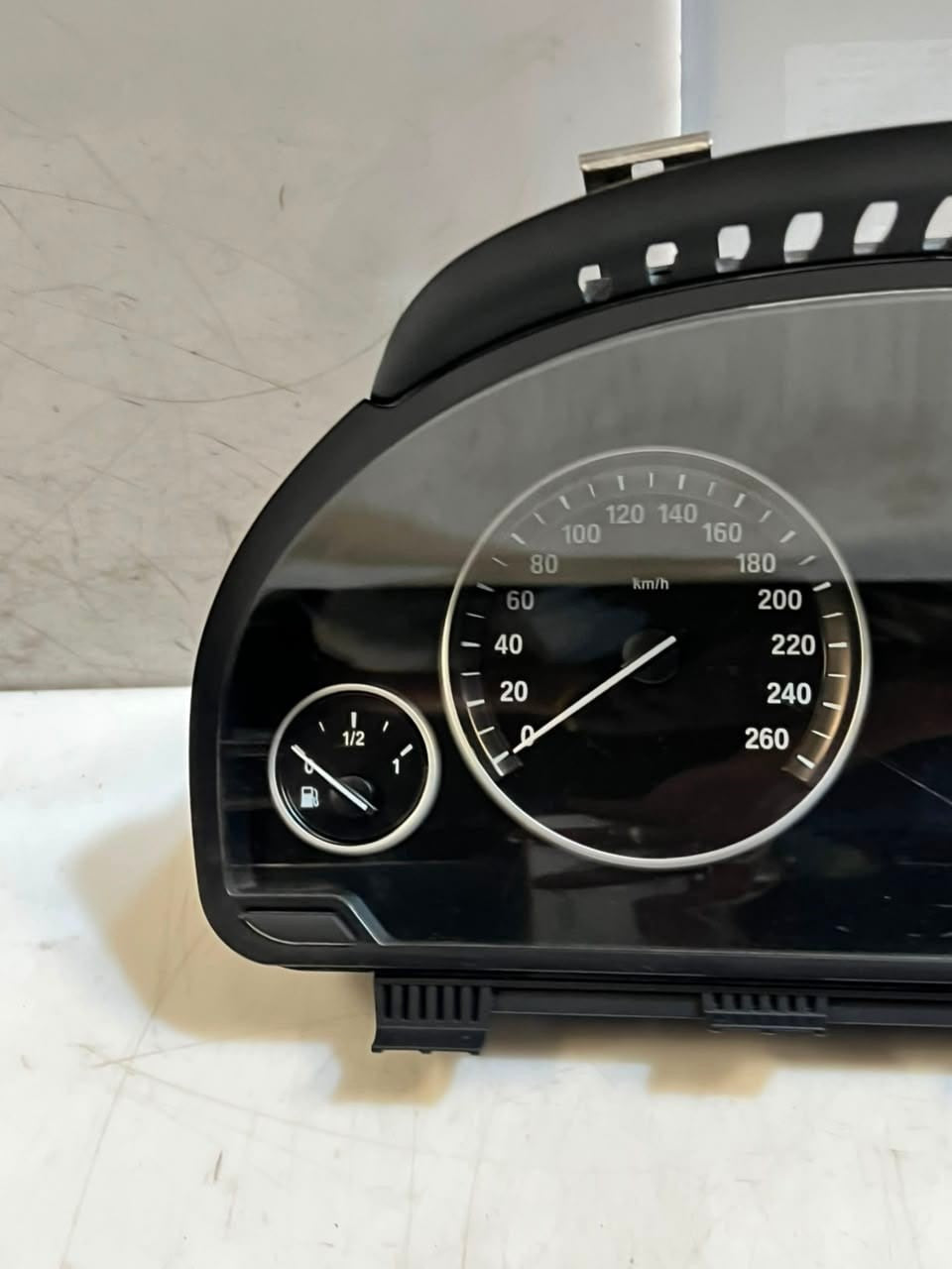 2010-2013 BMW 5 Series F10 F11 520i 523i SPEEDOMETER Instrument Cluster 9280477