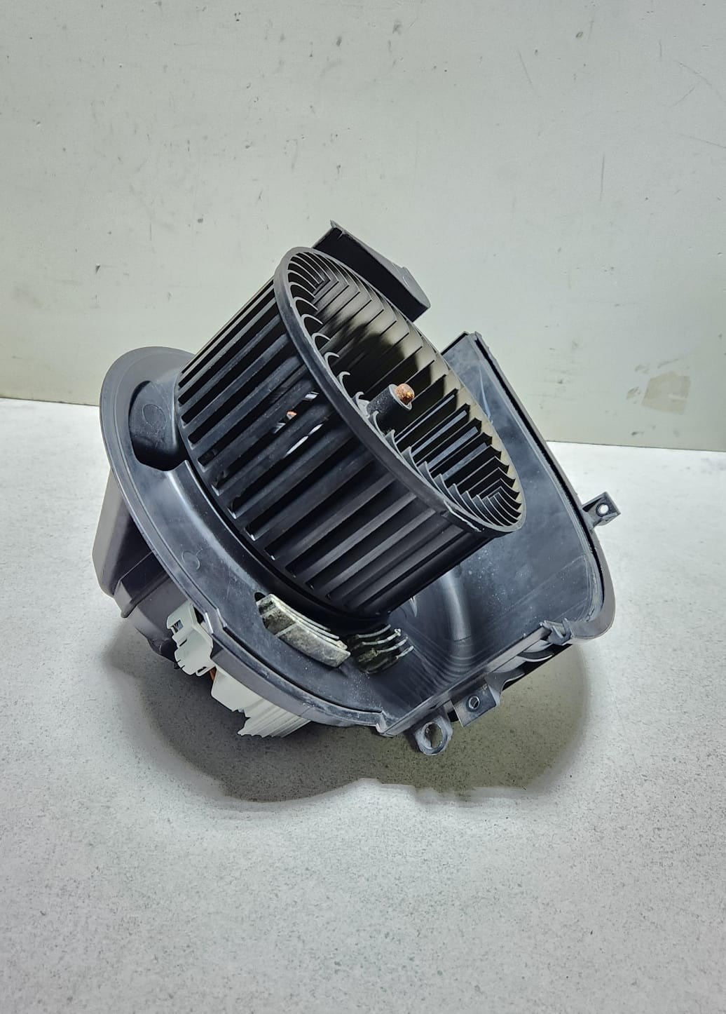 2007-2013 BMW X5 Heater Blower Motor T1001857A X5 E70 LHD