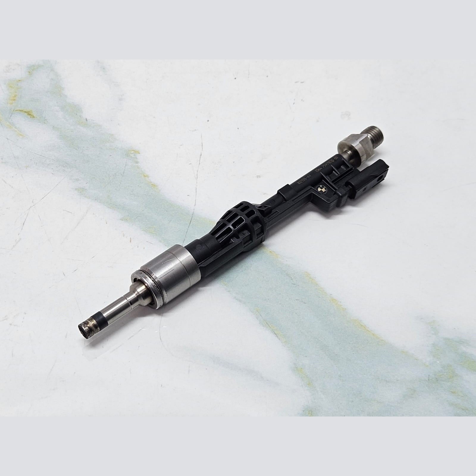 2011-2015 BMW 135i, 335i, 535i, 640i, 740i, X5 N20 N55 Fuel Injector 7597870 OEM