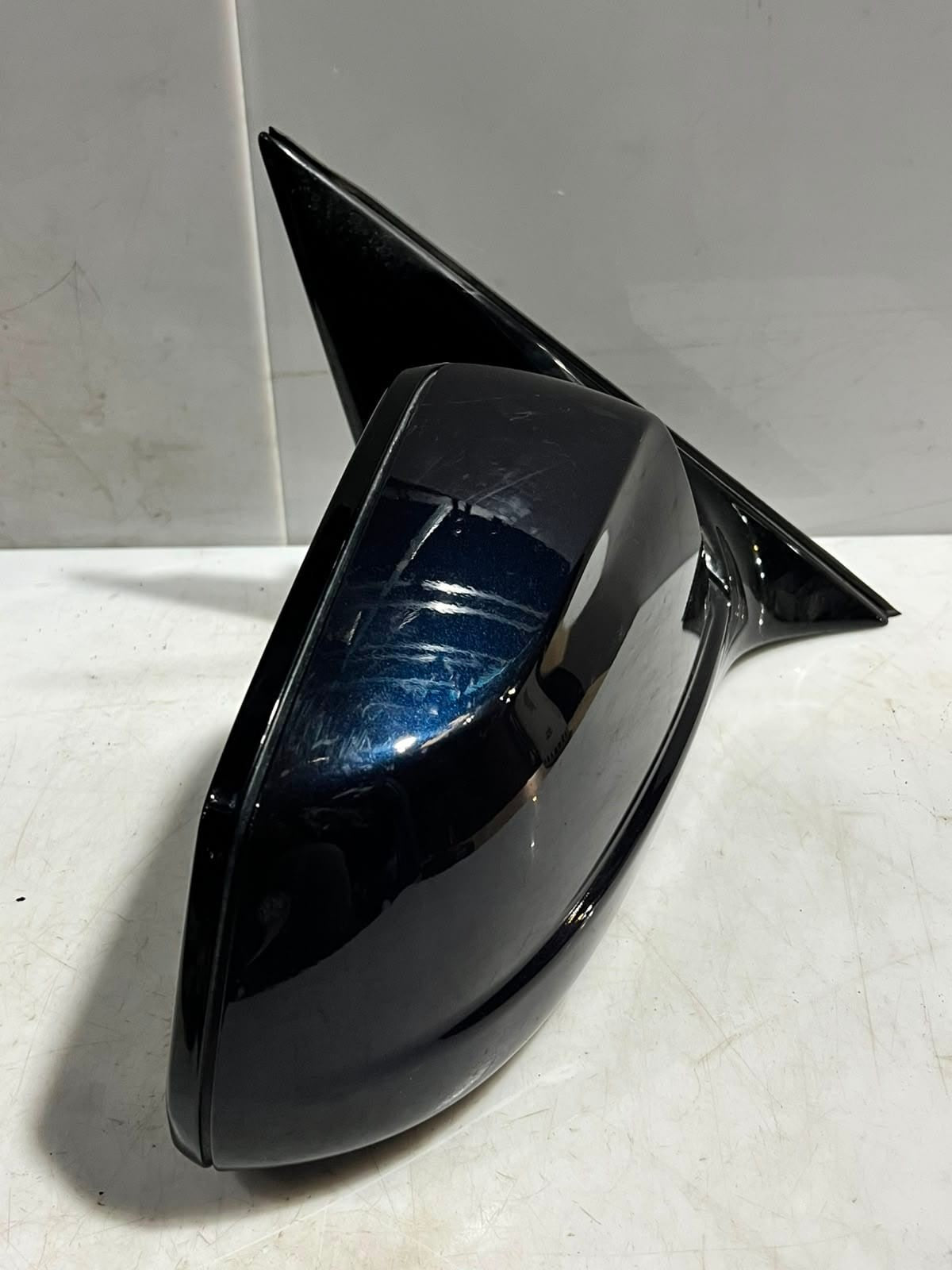 2011-2012 BMW 5 Series F10 F11 535i FRONT RIGHT SIDE Wing Mirror F0153404