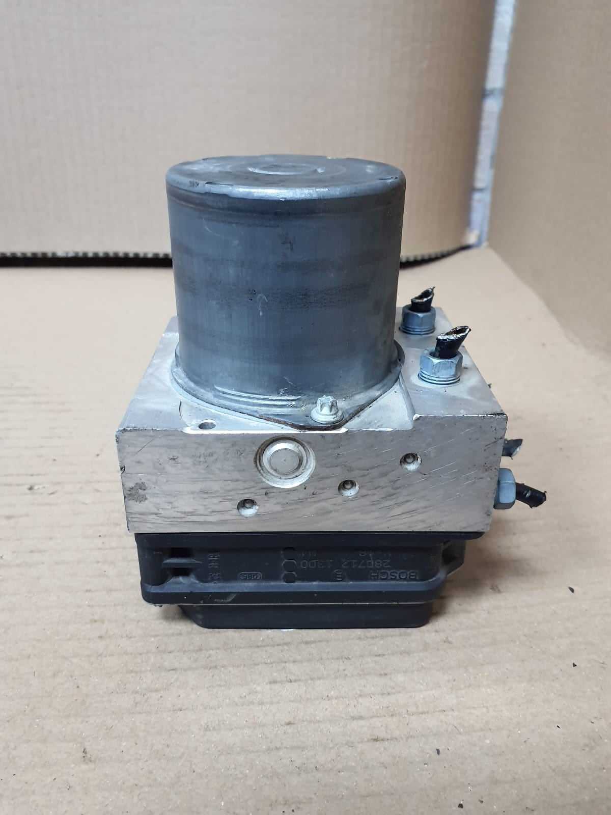 2010-2015 BMW X1 E84 ABS Hydraulic Brake Pump Control Module 6860214 OEM
