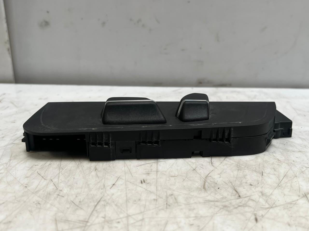 2015 BMW 5' X5 F15 FRONT Left Seat Control Switch 9273397 OEM