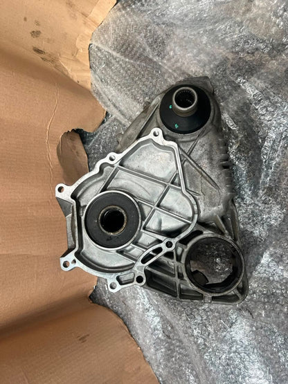 2009-2012 BMW X5 E70 and X6 E71 DISTRIBUTOR Transfer Case 7635753 OEM